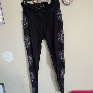 Wolven Black Leggings with White Mandala Print Women L